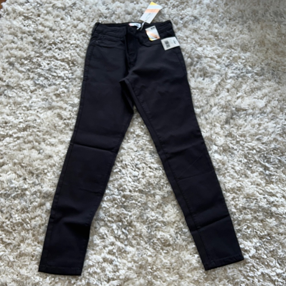 NWT YMI mid rise skinny jeans